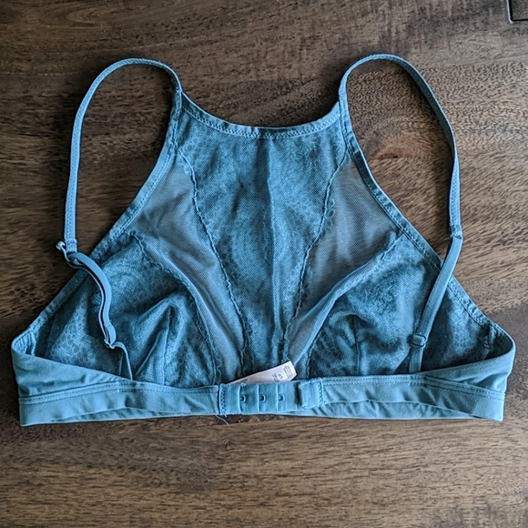 Victoria's Secret lace high neck bralette - Picture 3 of 6